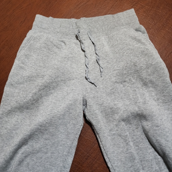 Live Streak Gray Joggers for Women - Picture 4 of 8